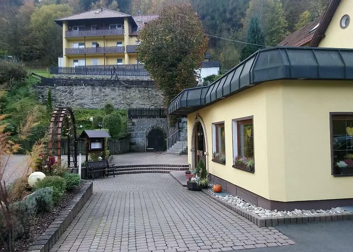 Gasthof Schwarzes Roß 3*